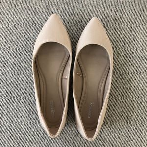 ✨Express Nude Flats - Size S
